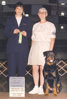 LucyCD.jpg (52574 bytes)